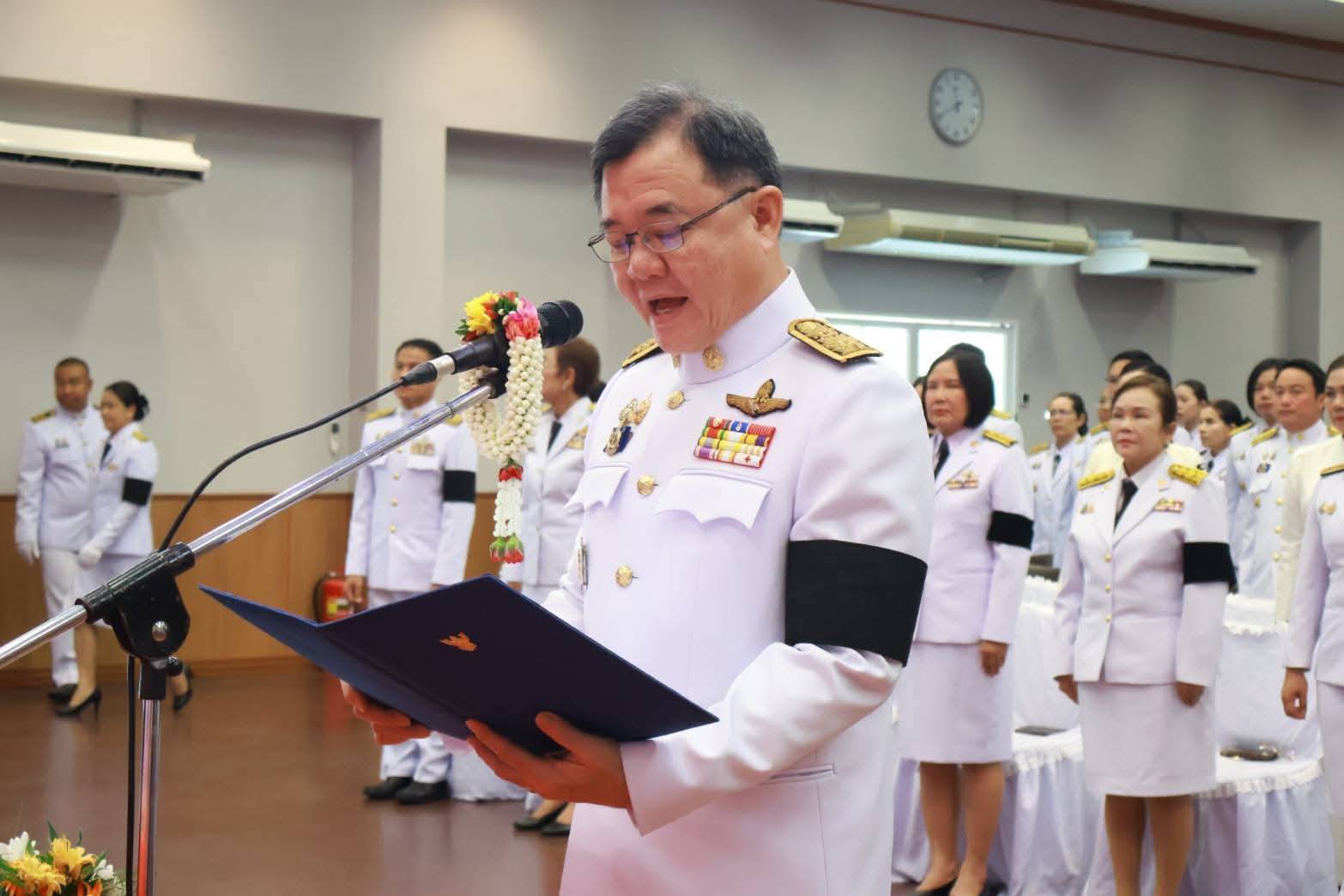พช.เมืองขอนแก่น : ร่วมพิธีมอบลายผ้าพระราชทาน “ลายขอสมเด็จฯ - เจ้าฟ้าฯ” และ “บุปผาบรรรณราชินีนารถ” เพื่อขับเคลื่อนภูมิปัญญาผ้าไทยสู่สากล